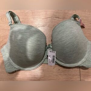 La Vie En Rose Light Green Bra